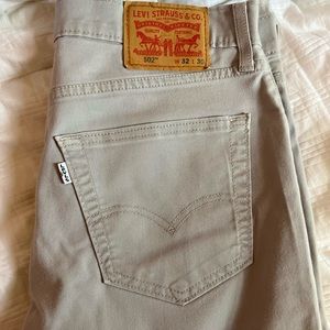 Levi’s 502 Performance stretch 32x30 jeans.